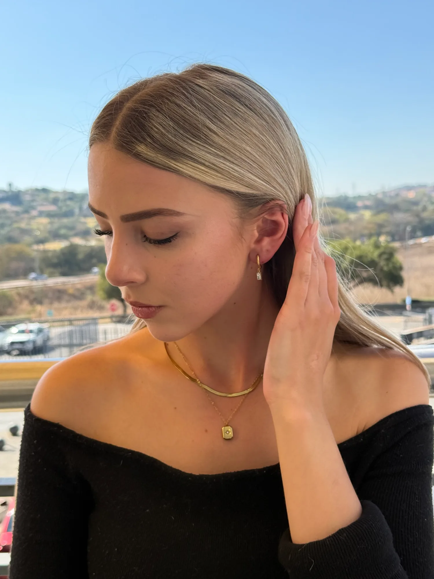 Sia Earrings thumbnail 2